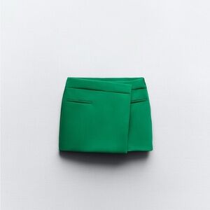 NWT Zara skort in size small